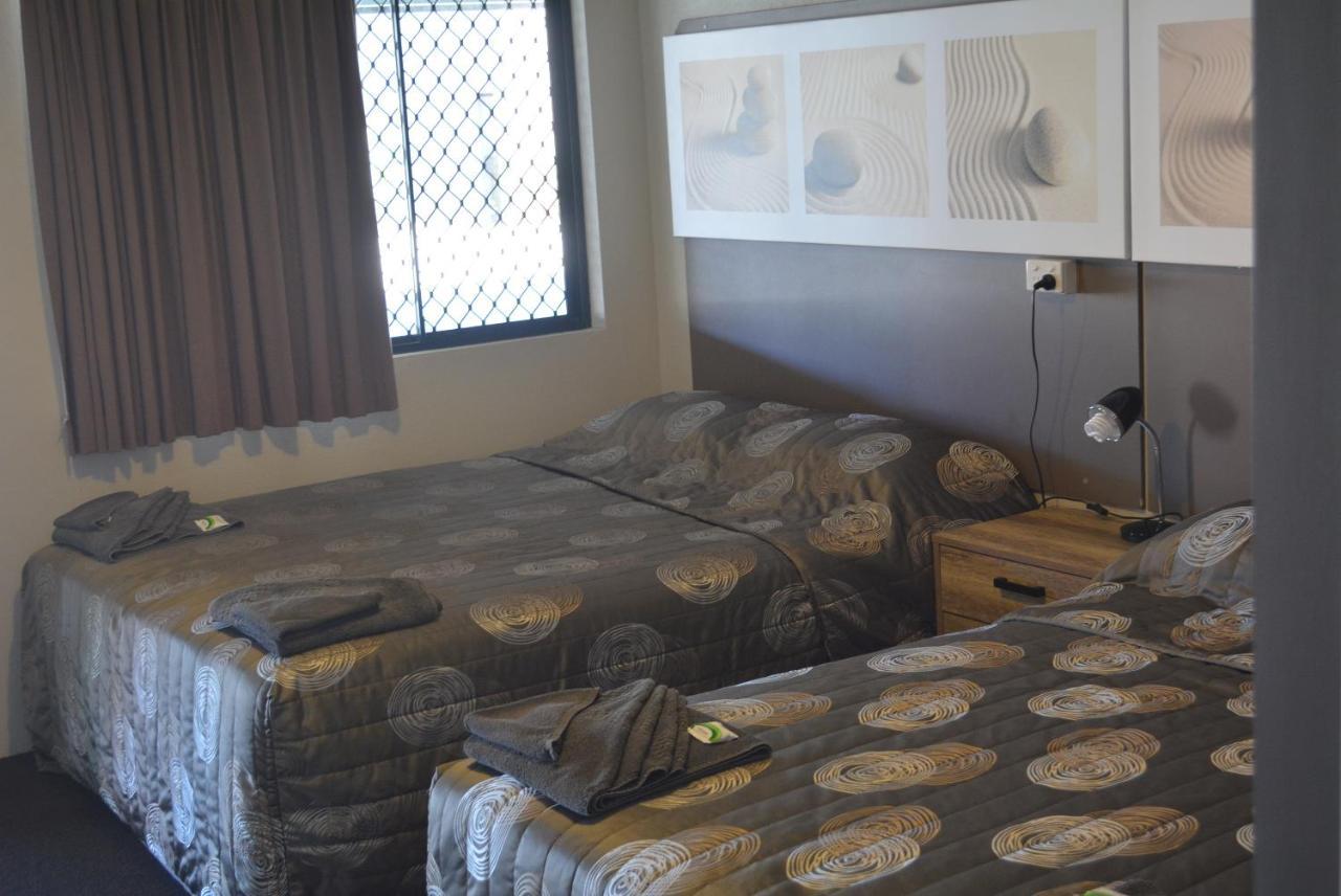 Carmila Sands Motel Bagian luar foto